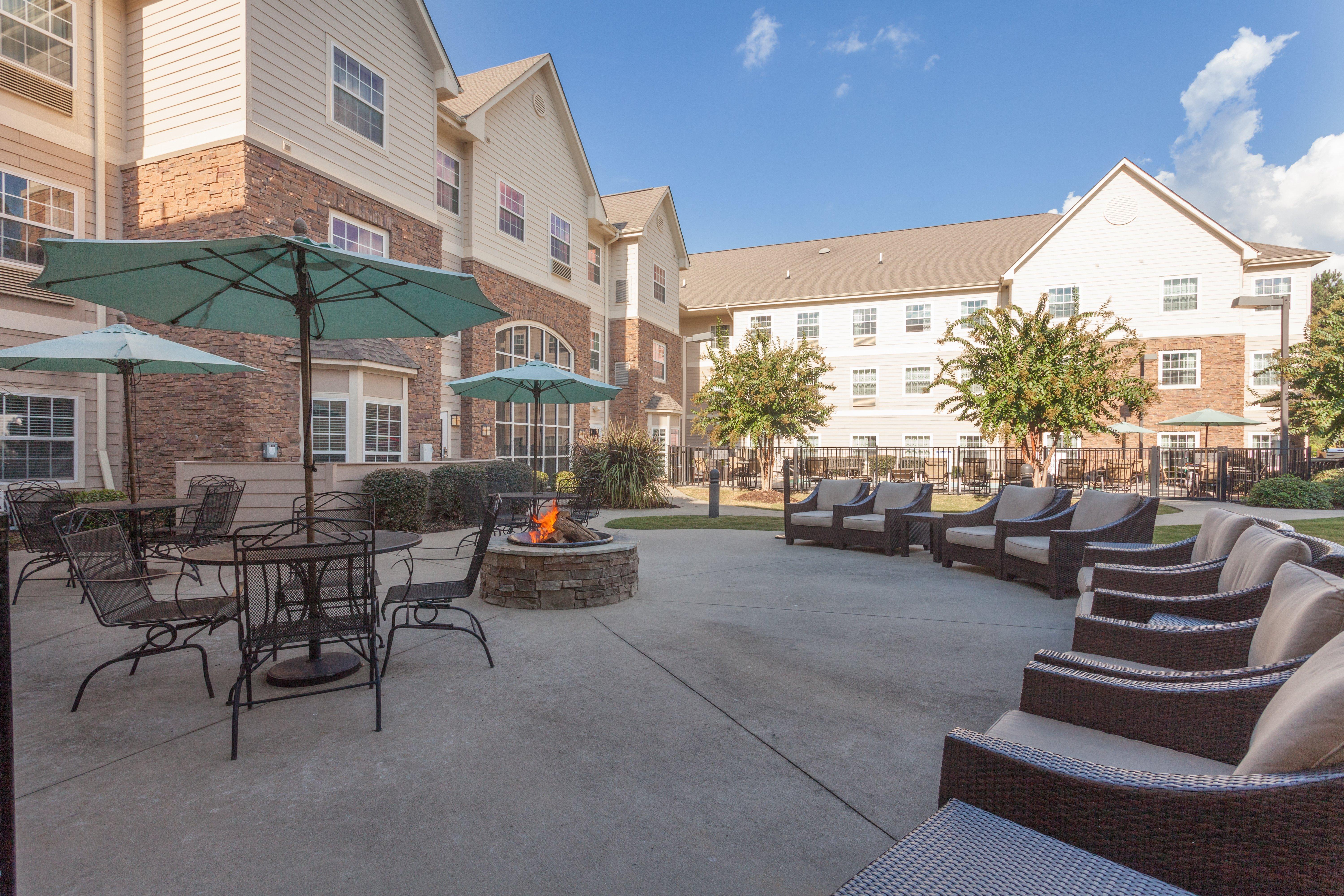 Hilton Greenville Buitenkant foto