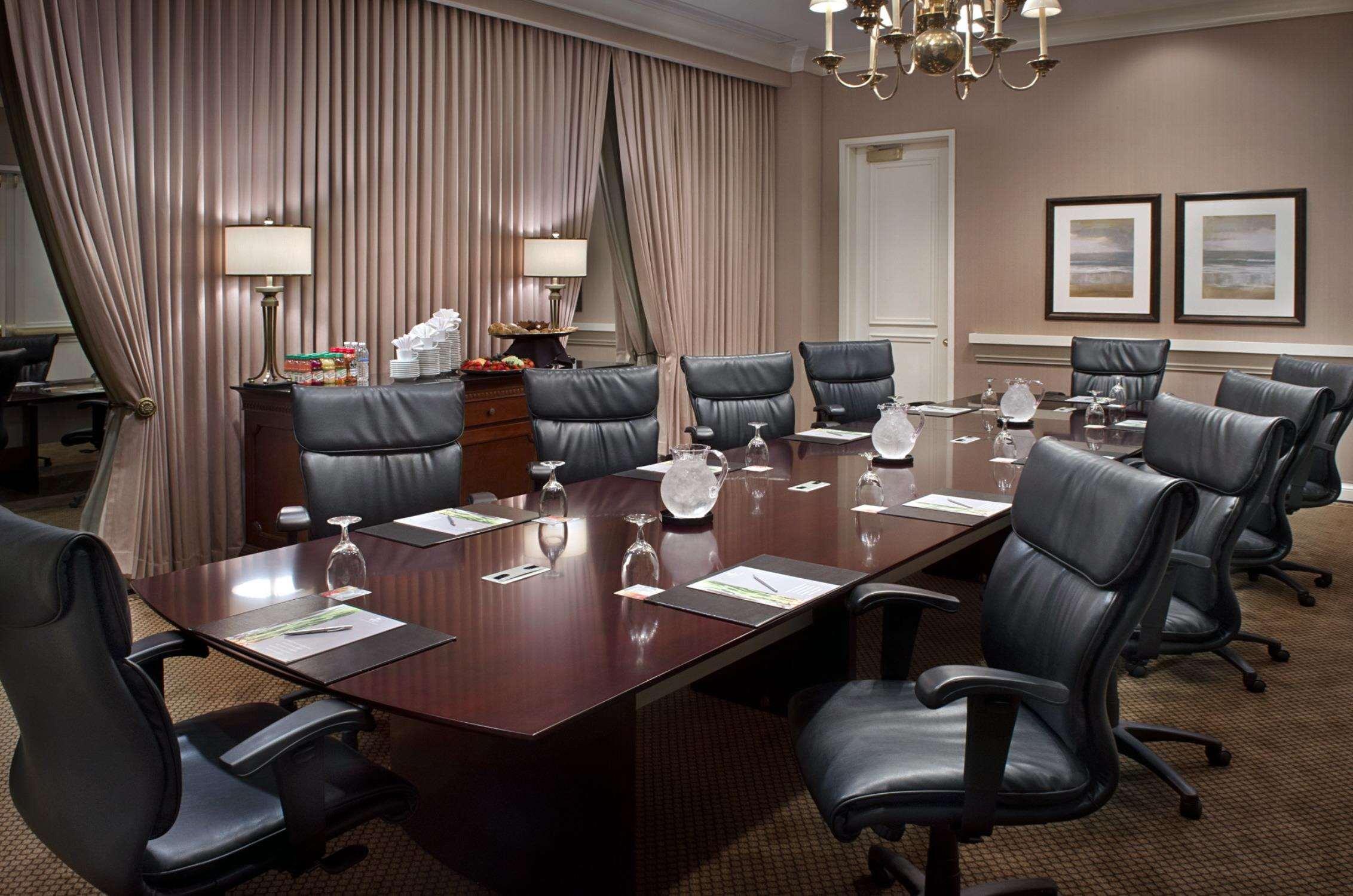 Hilton Greenville Buitenkant foto